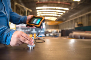 Servicio de medicion de decibeles en aislacion industrial